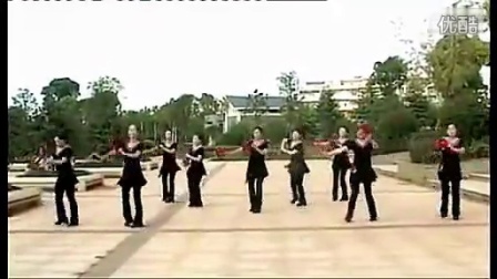 春英广场舞最新水兵舞，小巷深处的舞蹈秘境与特色小店风采