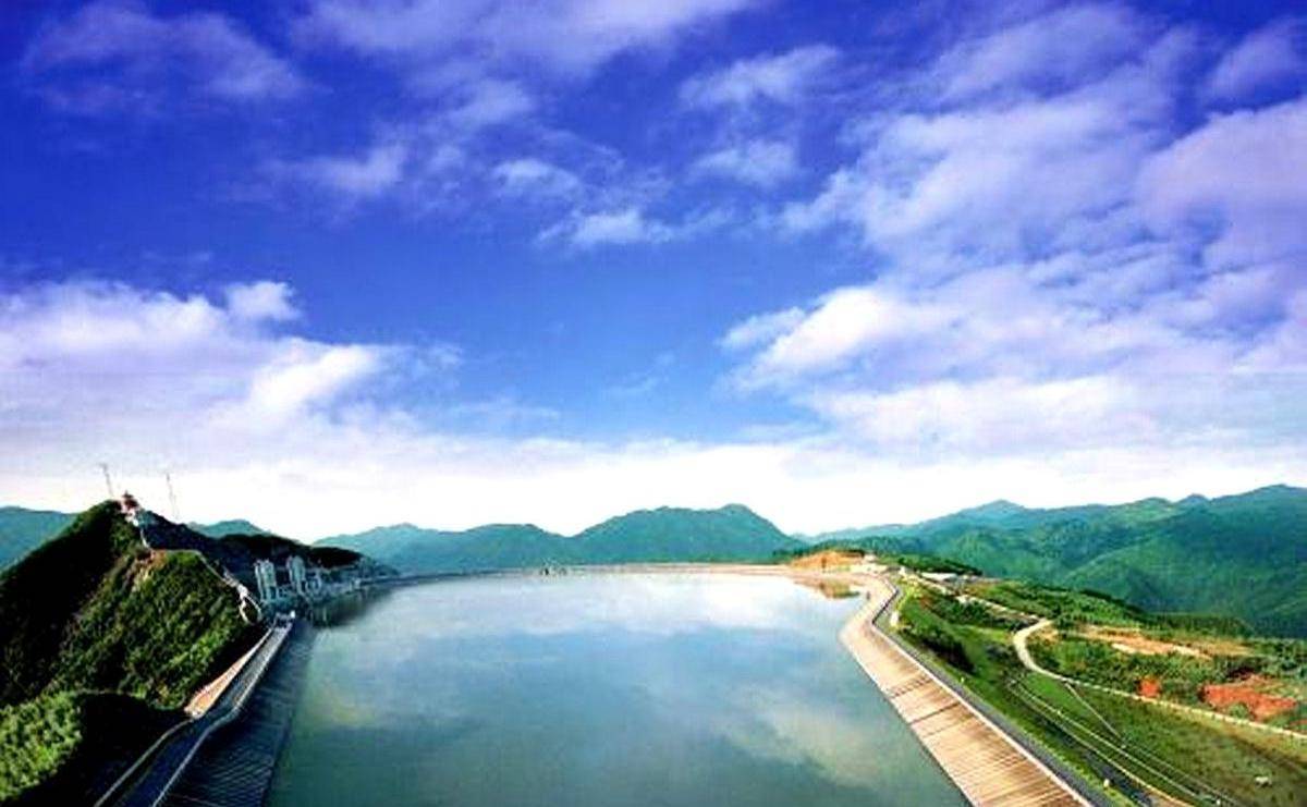 湖北最新天气变化与学习力量，探索风景中的知识之旅